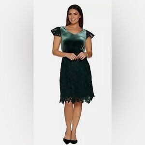Isaac Mizrahi Live! Special Edition Velvet & Lace Dress IVY size 8 NWT